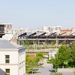 Beautiful Apartment In La Villette