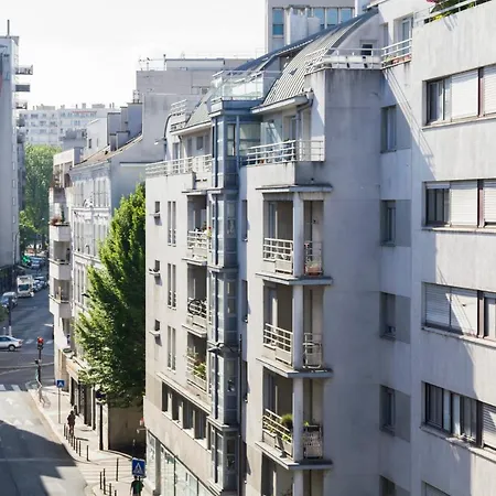 Beautiful In La Villette Apartment *