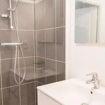 Apartment Beautiful In La Villette